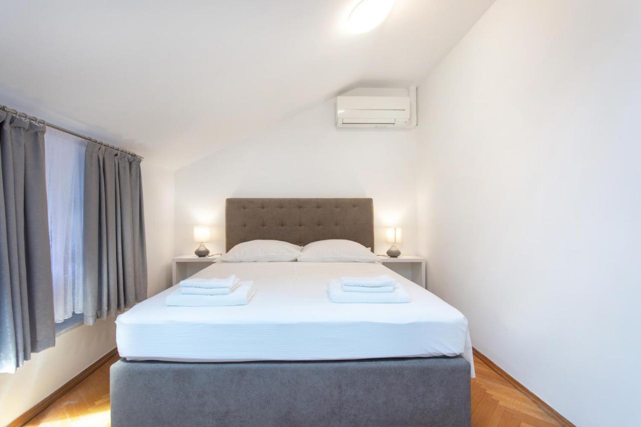 Apartmaji Pri Perotu Izola Kültér fotó